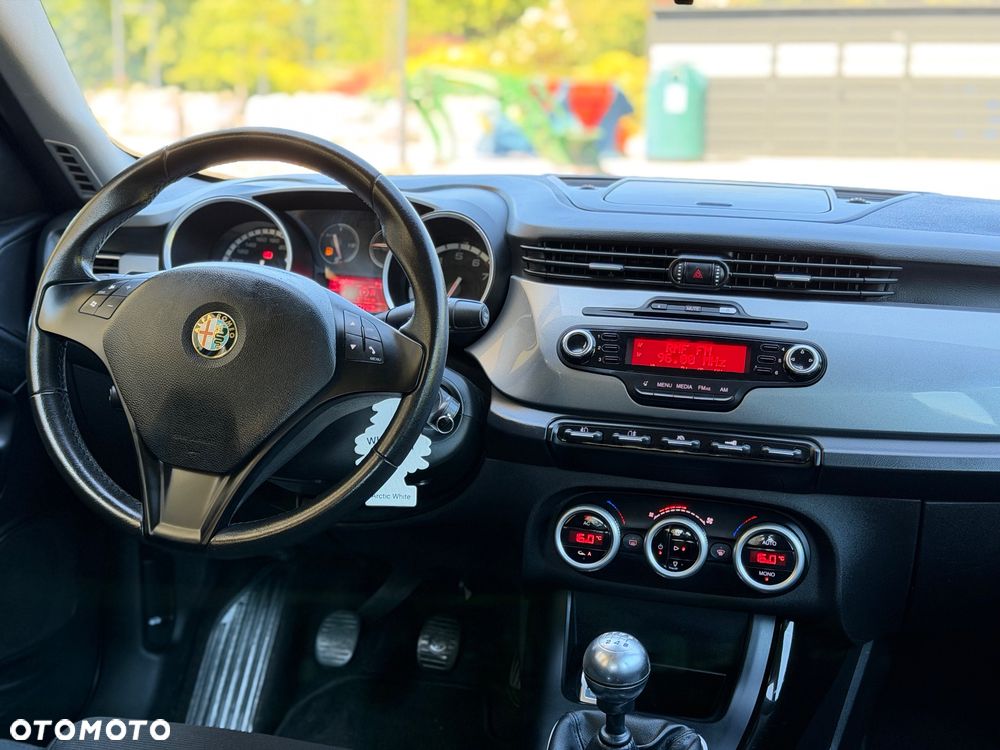 Alfa Romeo Giulietta 1.4 TB Distinctive - 29