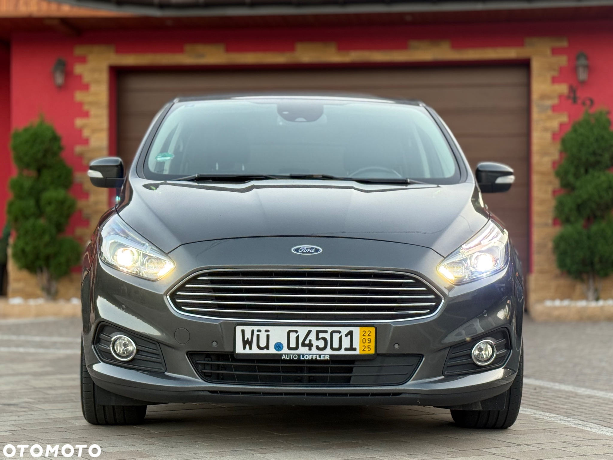 Ford S-Max 2.0 TDCi Titanium PowerShift - 4