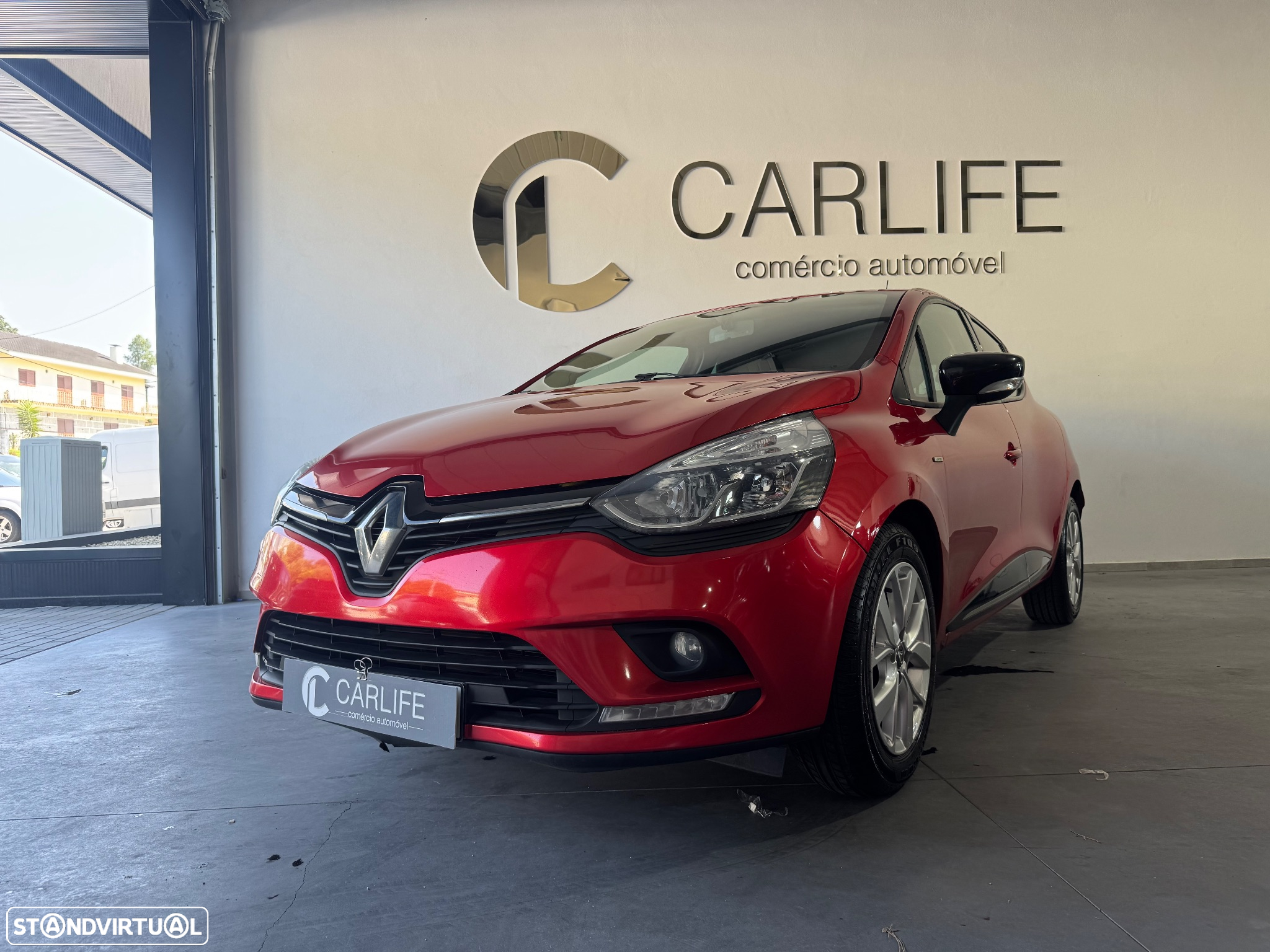 Renault Clio 1.0 TCe Limited - 19