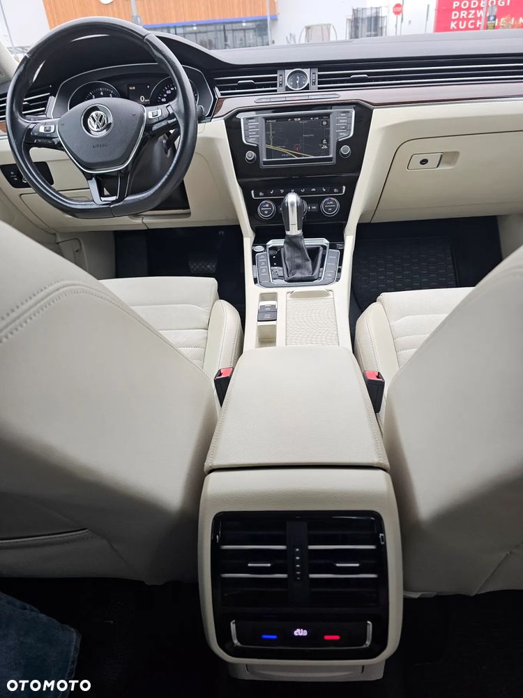 Volkswagen Passat 2.0 TSI BMT Highline DSG - 19