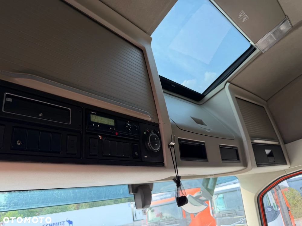 Volvo FH 500 / HYDRAULIKA DWUOBWODOWA / 848 070 KM PRZEBIEGU / GLOBETROTTER / EURO 6 / LODÓWKA / DŁUGA RAMA / DOSTĘPNE 3 SZTUKI !! - 34