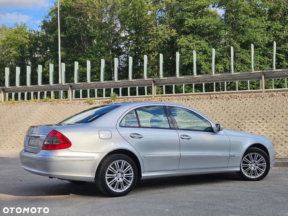 Mercedes-Benz Klasa E - 17