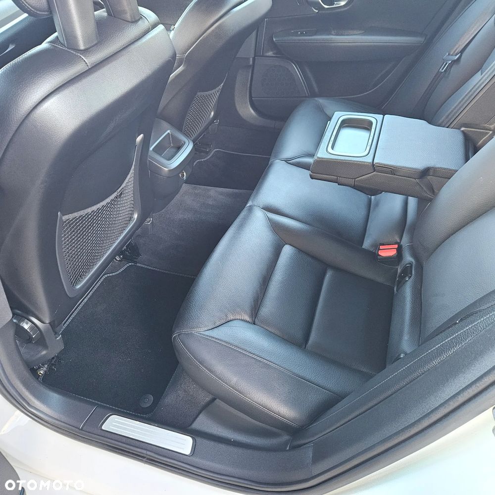 Volvo S90 - 30