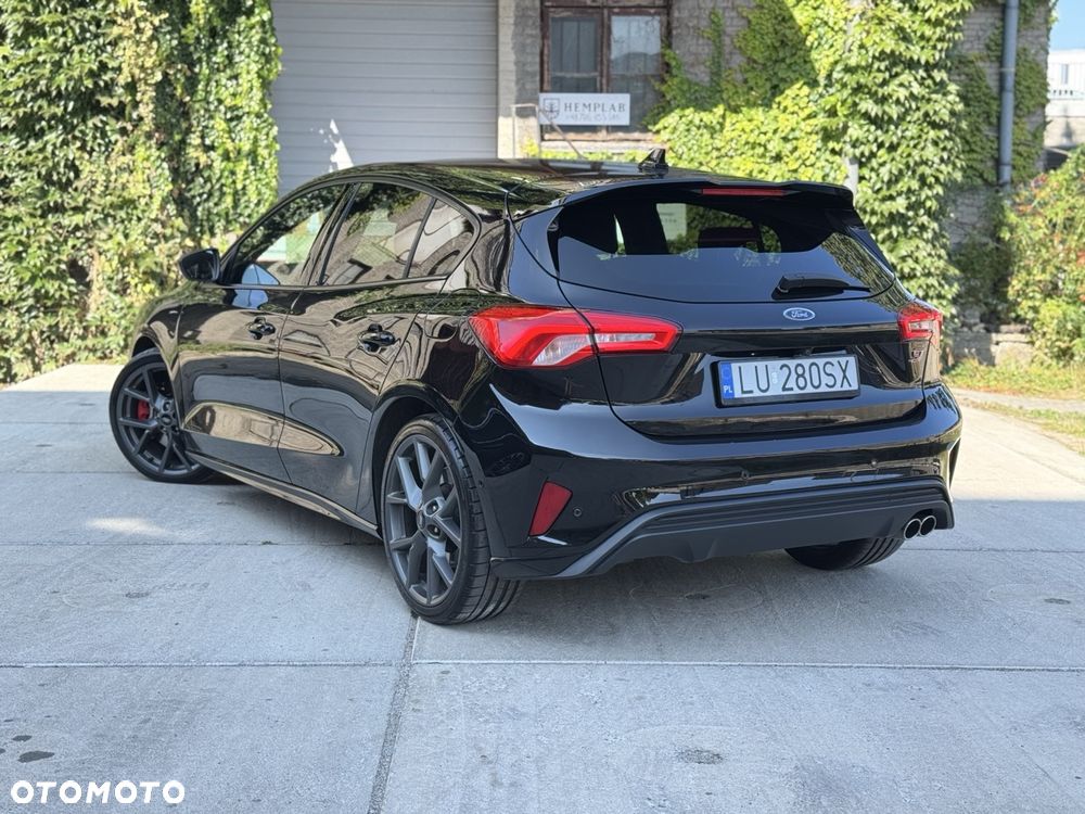 Ford Focus 2.0 EcoBlue ST - 11