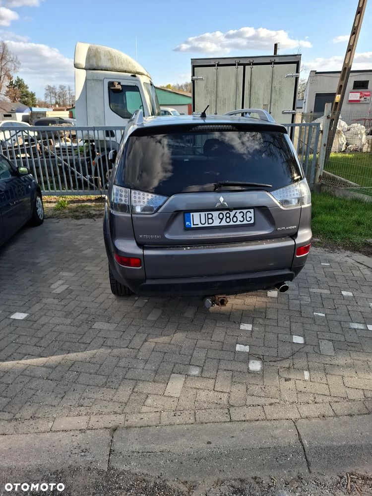 Mitsubishi Outlander 2.4 4WD Intense - 14