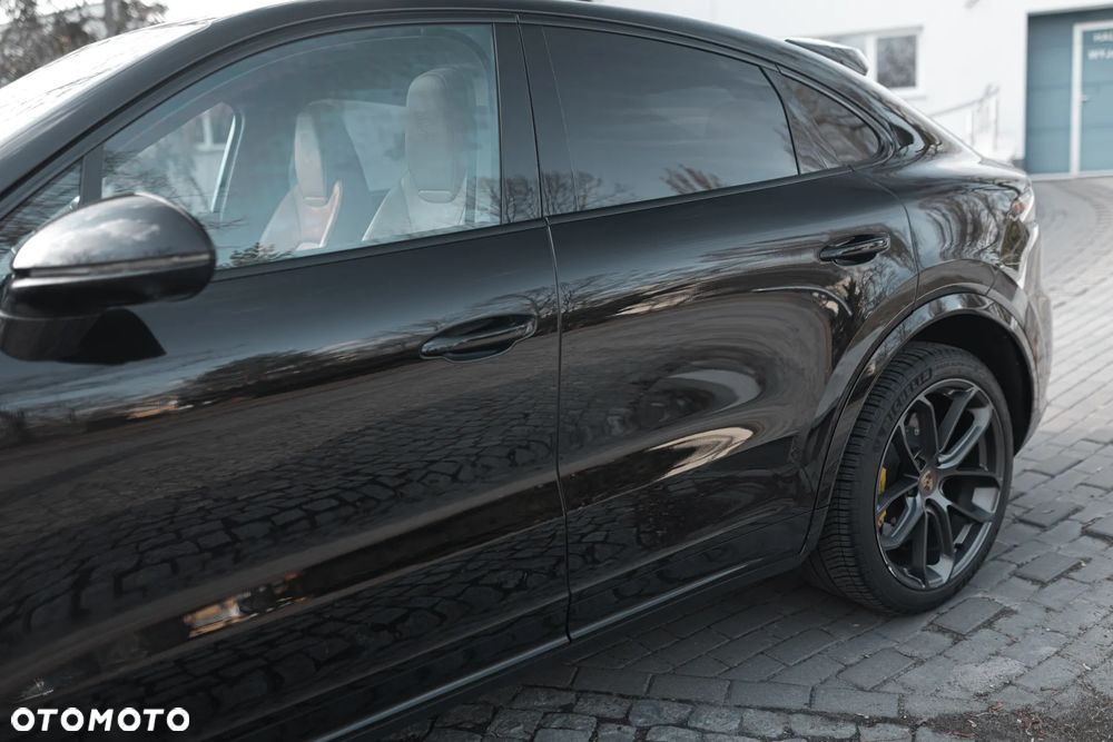 Porsche Cayenne - 5