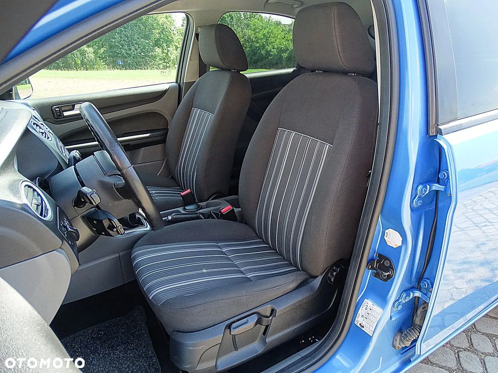Ford Focus 1.6 16V Ghia - 5