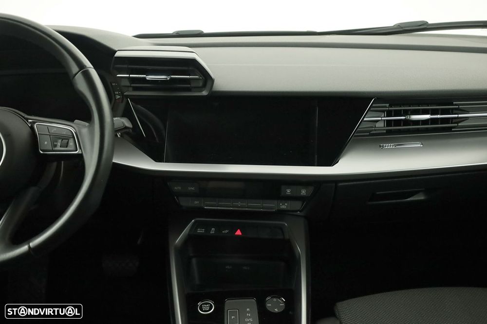 Audi A3 Sportback 45 TFSIe S line - 9