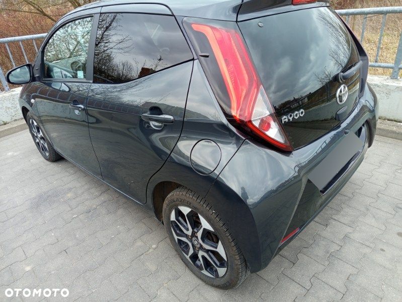 Toyota Aygo 1.0 VVT-i JBL Edition - 2