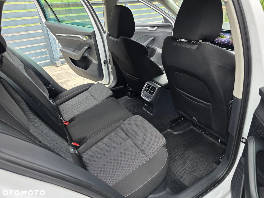 Skoda Octavia 2.0 TDI Style DSG - 17