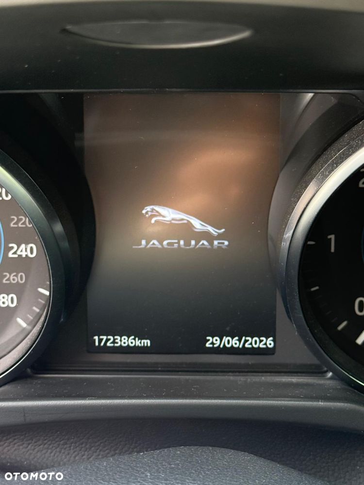 Jaguar XF 2.0 i4D AWD Prestige - 33
