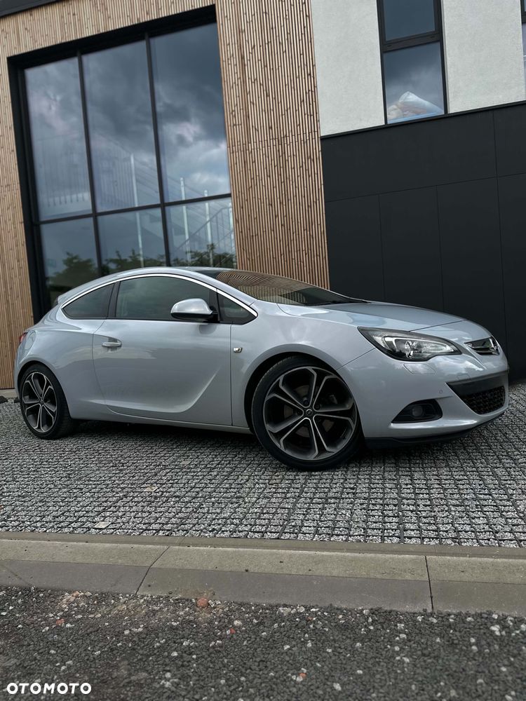 Opel Astra 2.0 CDTI ecoFLEX Start/Stop - 4