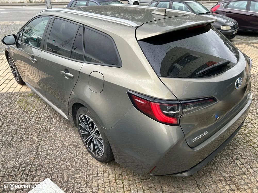 Toyota Corolla Touring Sports 1.8 Hybrid Comfort+P.Sport - 29