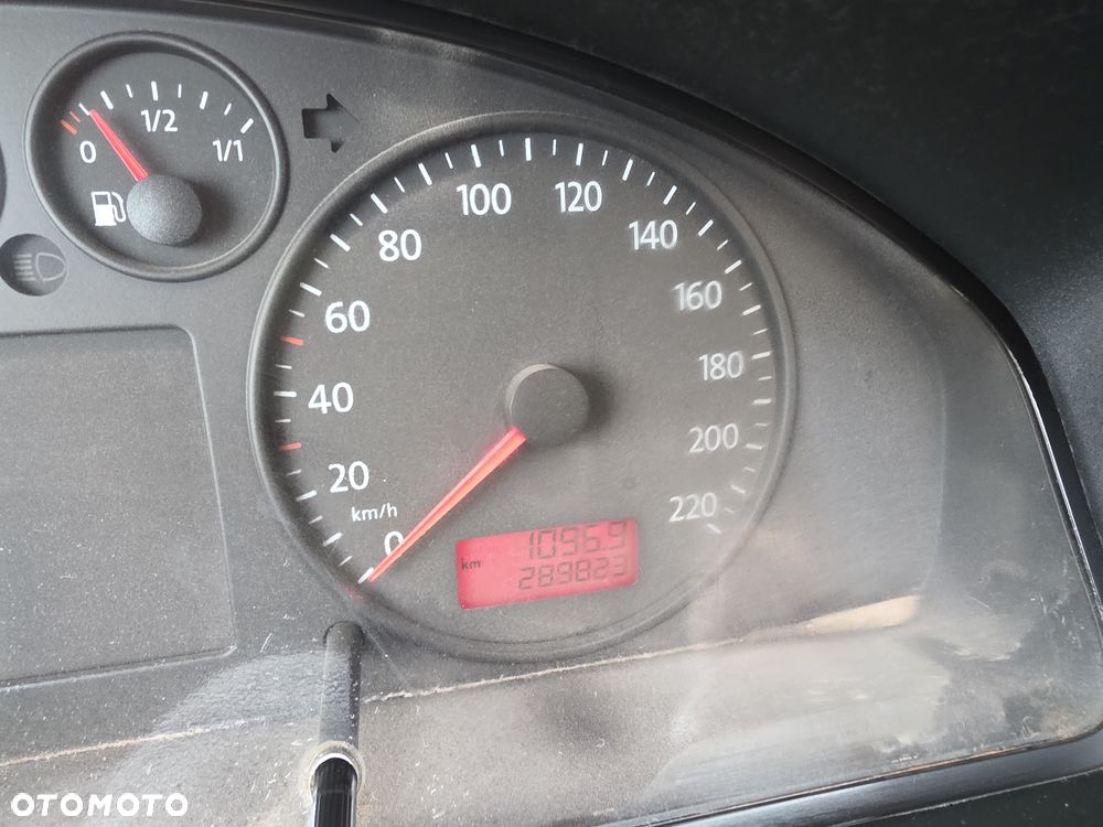 Volkswagen Transporter T5 - 22