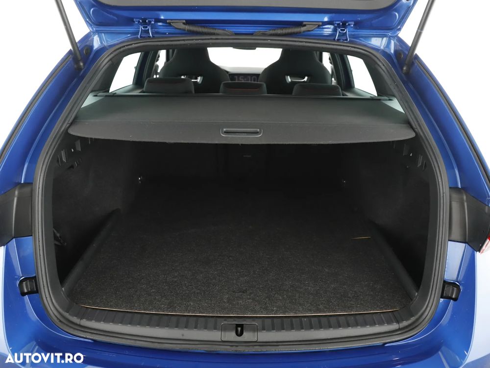 Skoda Octavia Combi 1.4 TSI iV DSG RS - 26