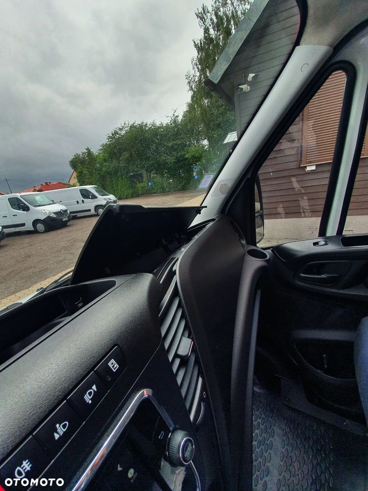 Iveco DAILY - 33