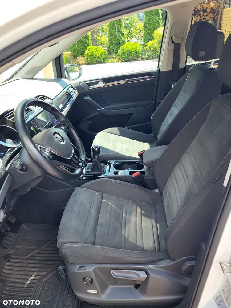 Volkswagen Touran 2.0 TDI BMT Highline - 5