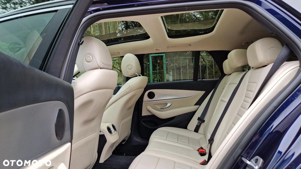 Mercedes-Benz Klasa E 300 de Avantgarde - 11