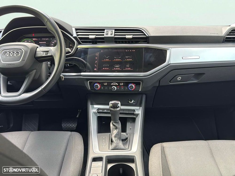 Audi Q3 45 TFSIe S tronic - 9