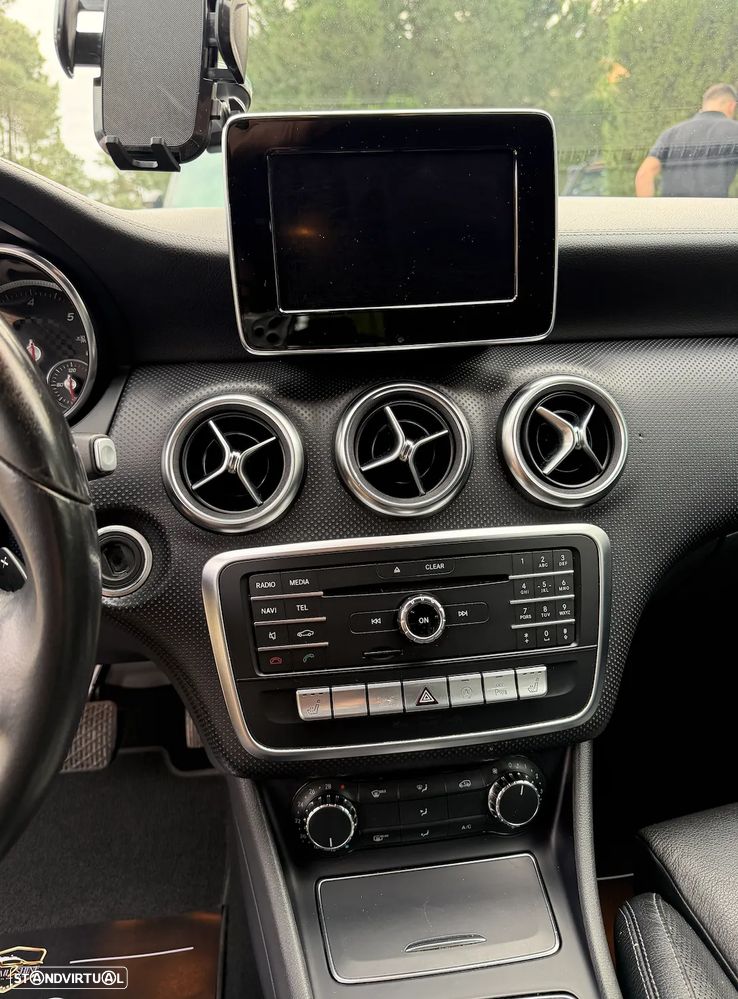 Mercedes-Benz A 180 d Aut. - 12