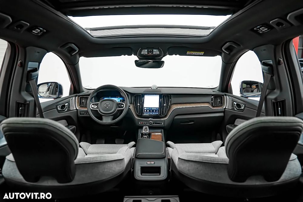 Volvo XC 60 T8 AWD Recharge Geartronic Inscription - 2