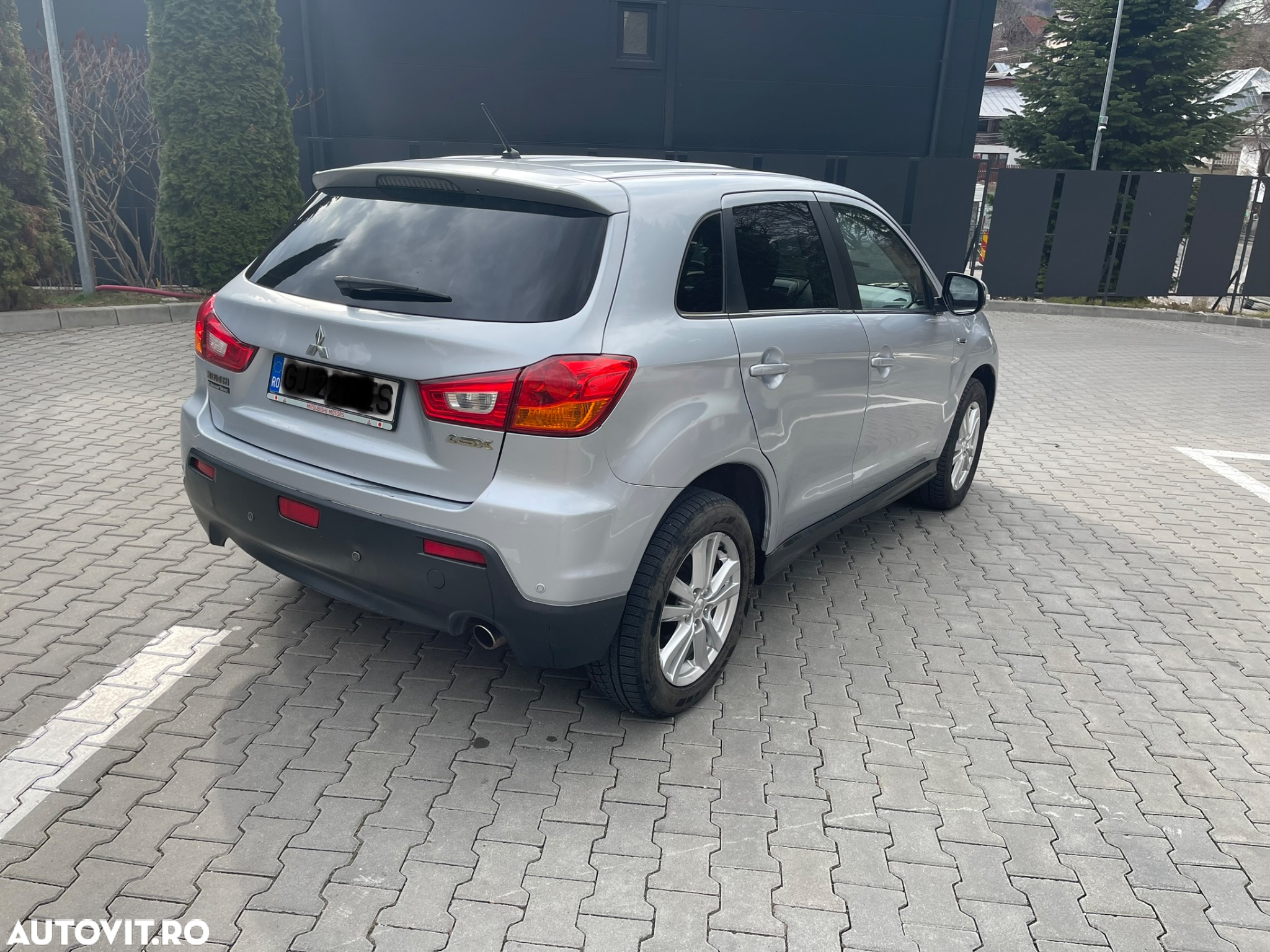 Mitsubishi ASX - 4