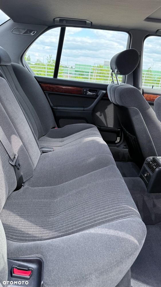 BMW Seria 7 730iL - 25