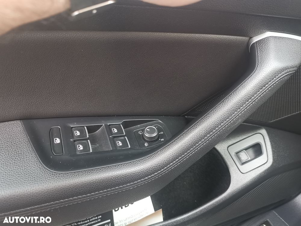 Volkswagen Passat Variant 2.0 TDI DSG 4Motion Highline - 27