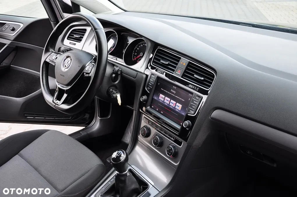 Volkswagen Golf 1.6 BlueTDI Trendline - 26
