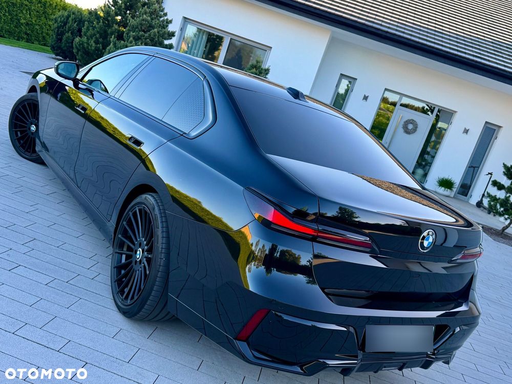 BMW Seria 7 740d xDrive - 14