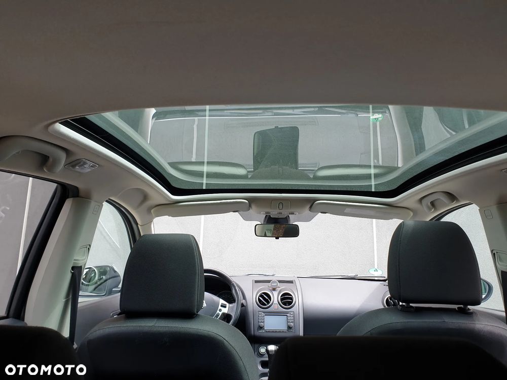 Nissan Qashqai - 25