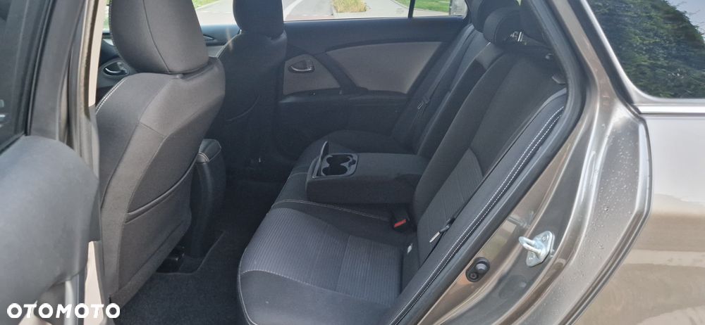 Toyota Avensis 1.8 Prestige MS - 30