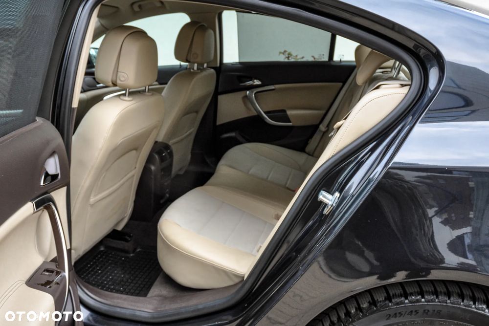 Opel Insignia - 8