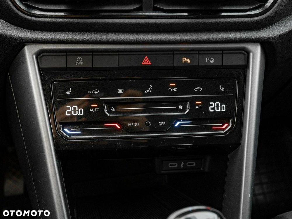 Volkswagen T-Roc 1.5 TSI Life - 19