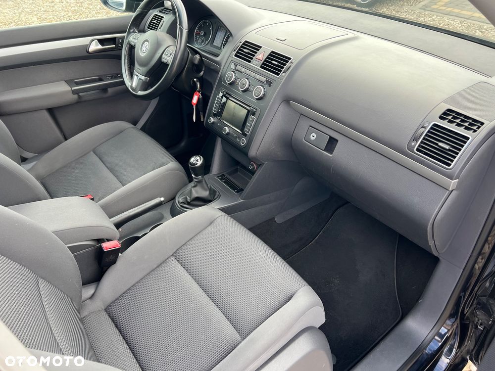 Volkswagen Touran 1.6 TDI DPF BlueMot Comfortline - 26