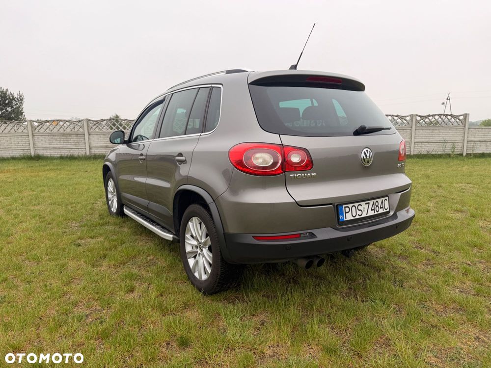 Volkswagen Tiguan - 2