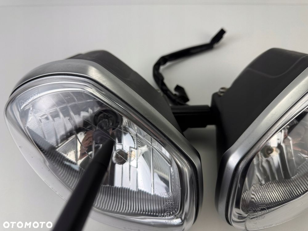 Przednia lampa reflektor Triumph Street Triple 675 2013-17 - 4