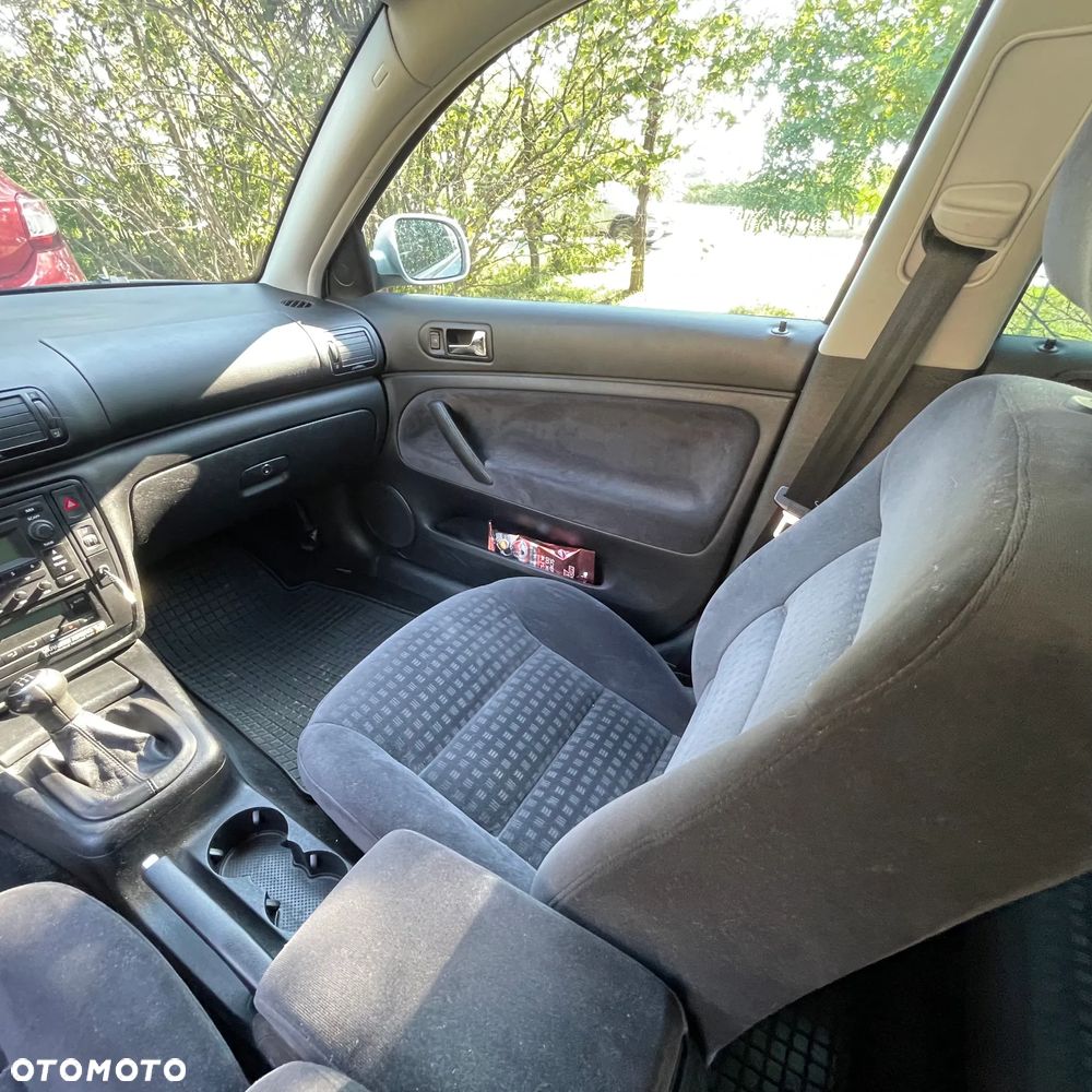 Volkswagen Passat 1.8T Comfortline - 13