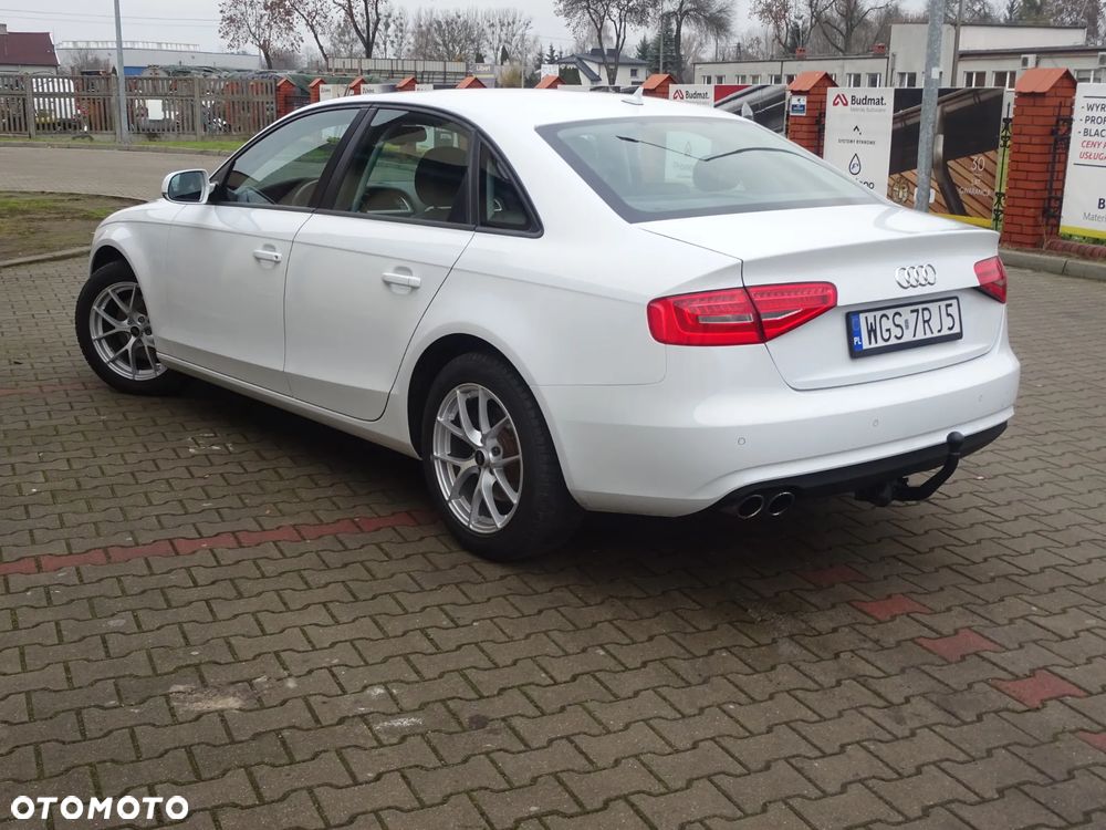 Audi A4 Limousine - 10