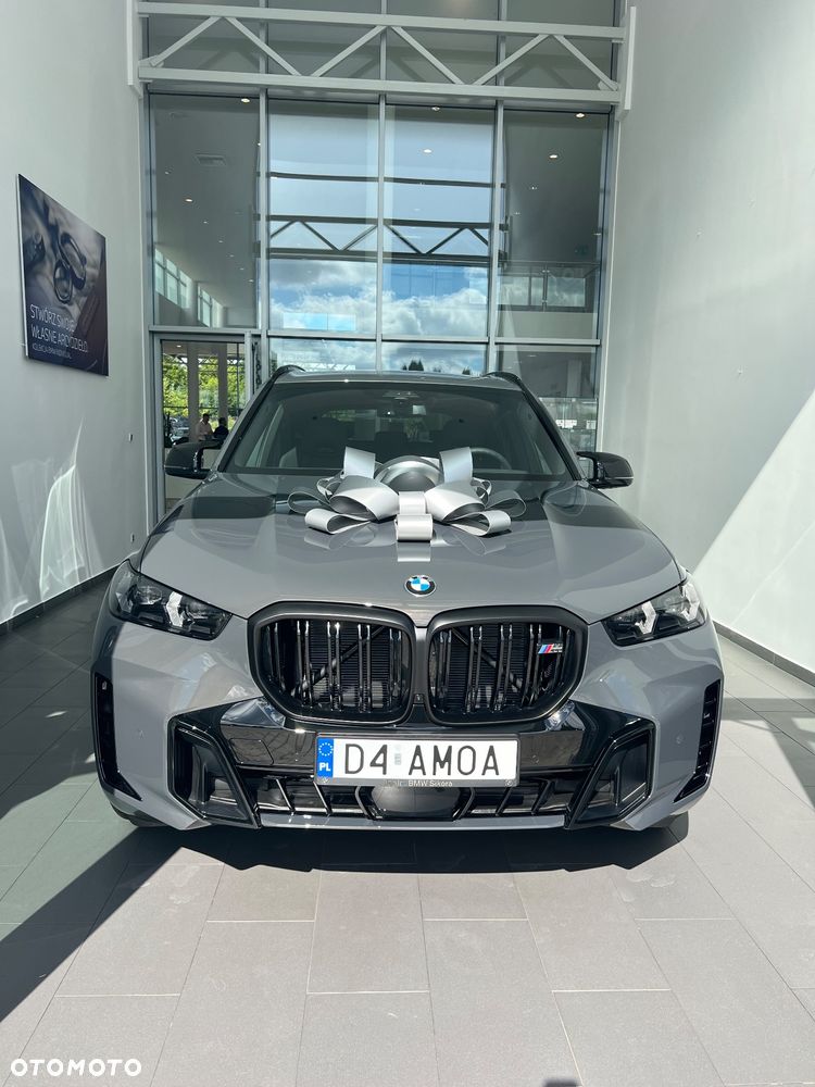 BMW X5 M50i - 10