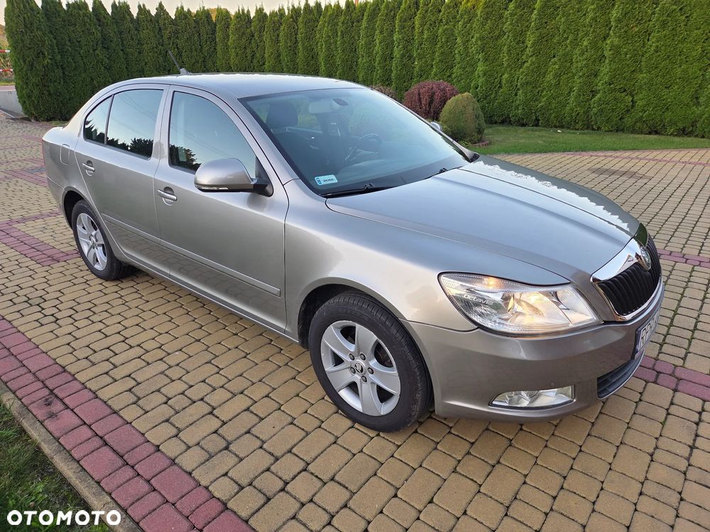 Skoda Octavia 1.6 TDI Active DSG - 1