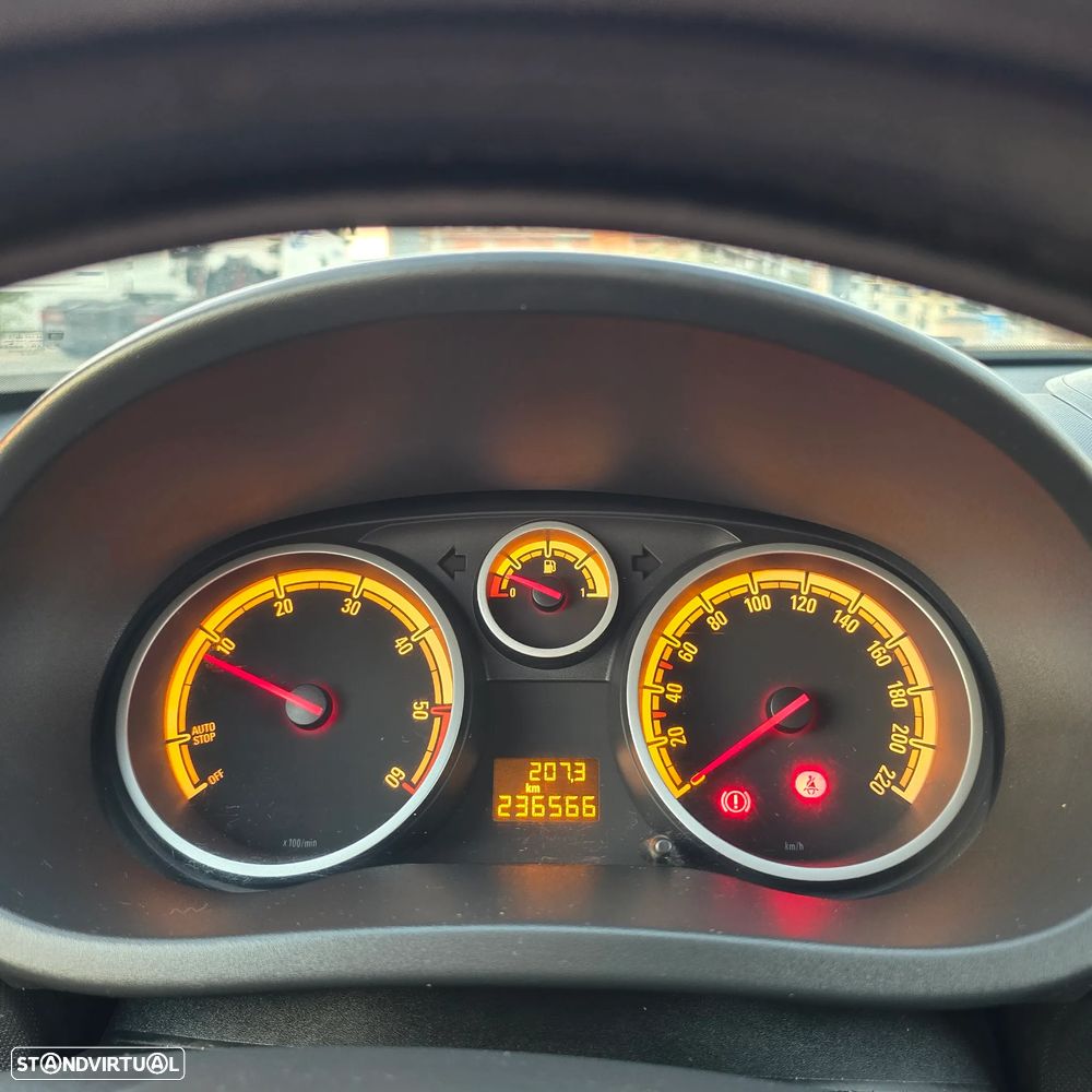Opel Corsa 1.3 CDTi Enjoy EcoFLEX - 12