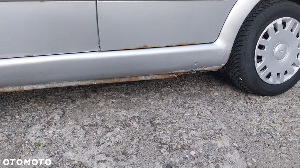Citroen C3 2008 photo 4