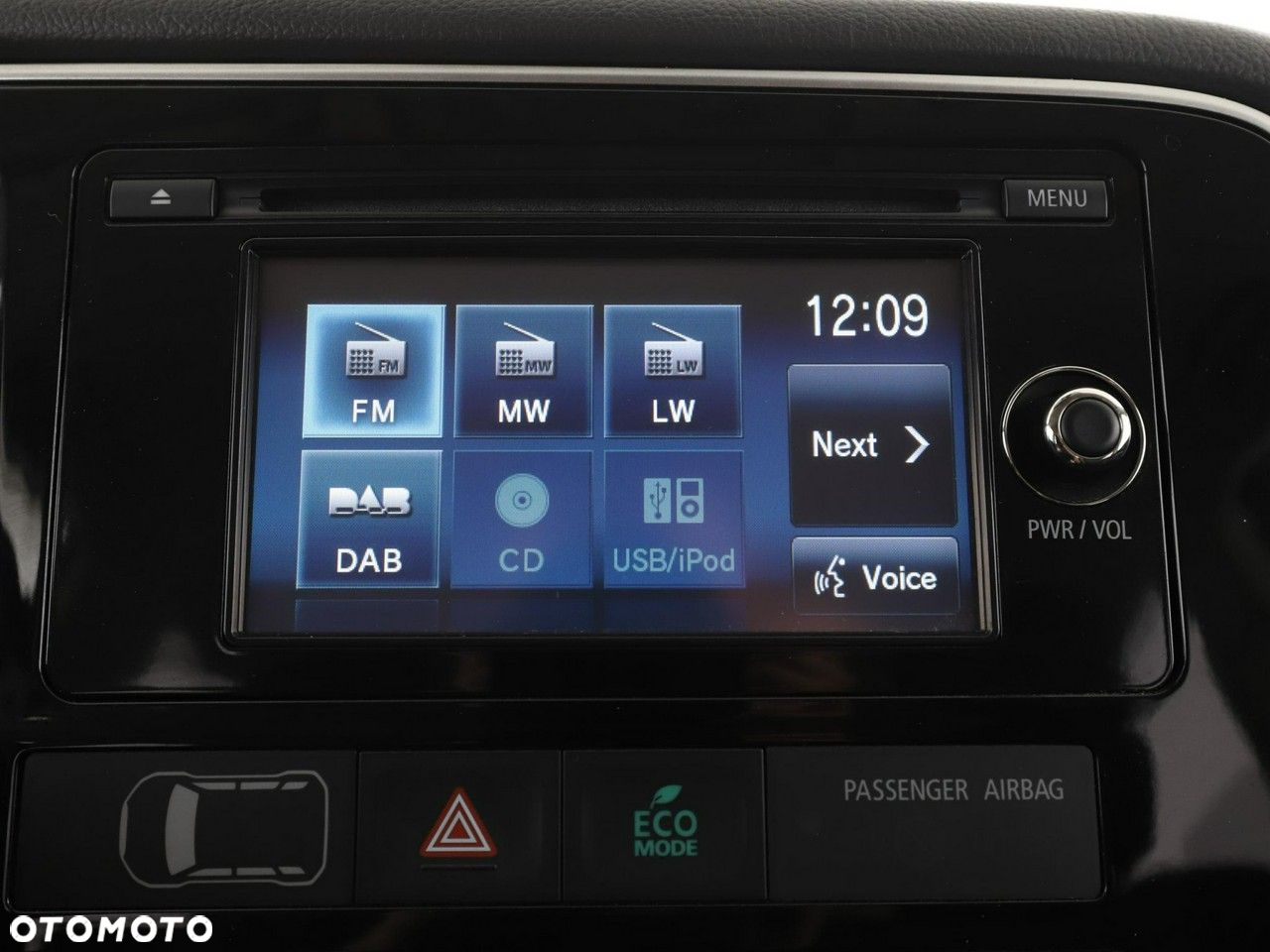 Mitsubishi Outlander - 23