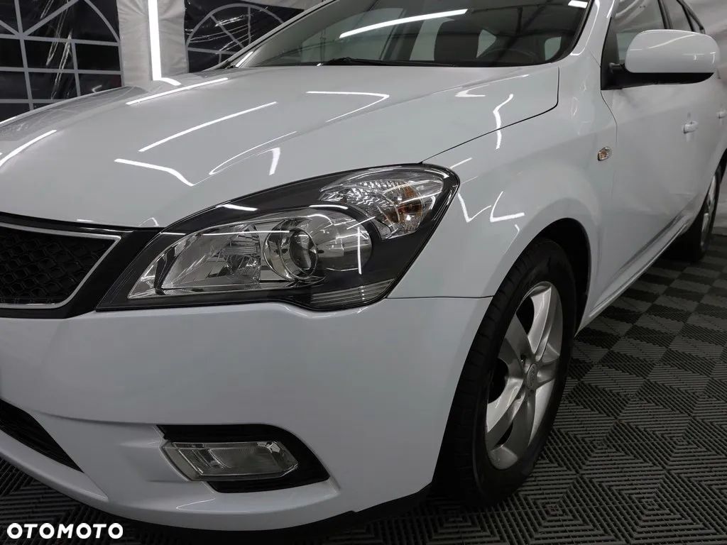 Kia Ceed Cee'd 1.6 Crdi Comfort + - 1