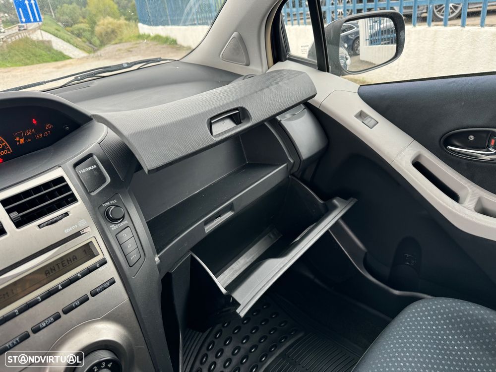 Toyota Yaris 1.4 D-4D Motion - 18