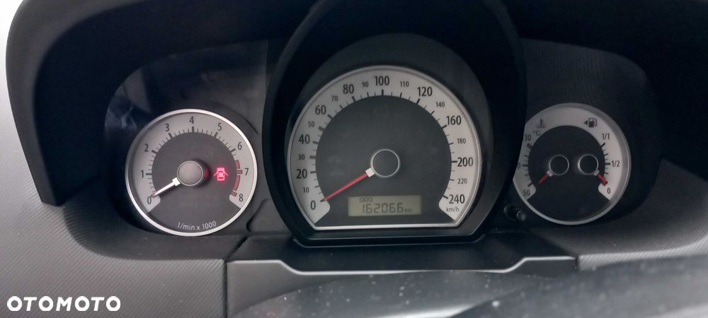 Kia Ceed - 5