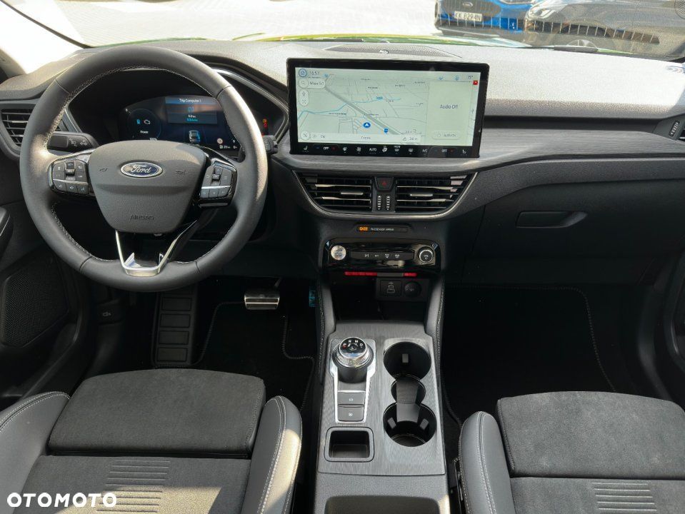 Ford Kuga - 24