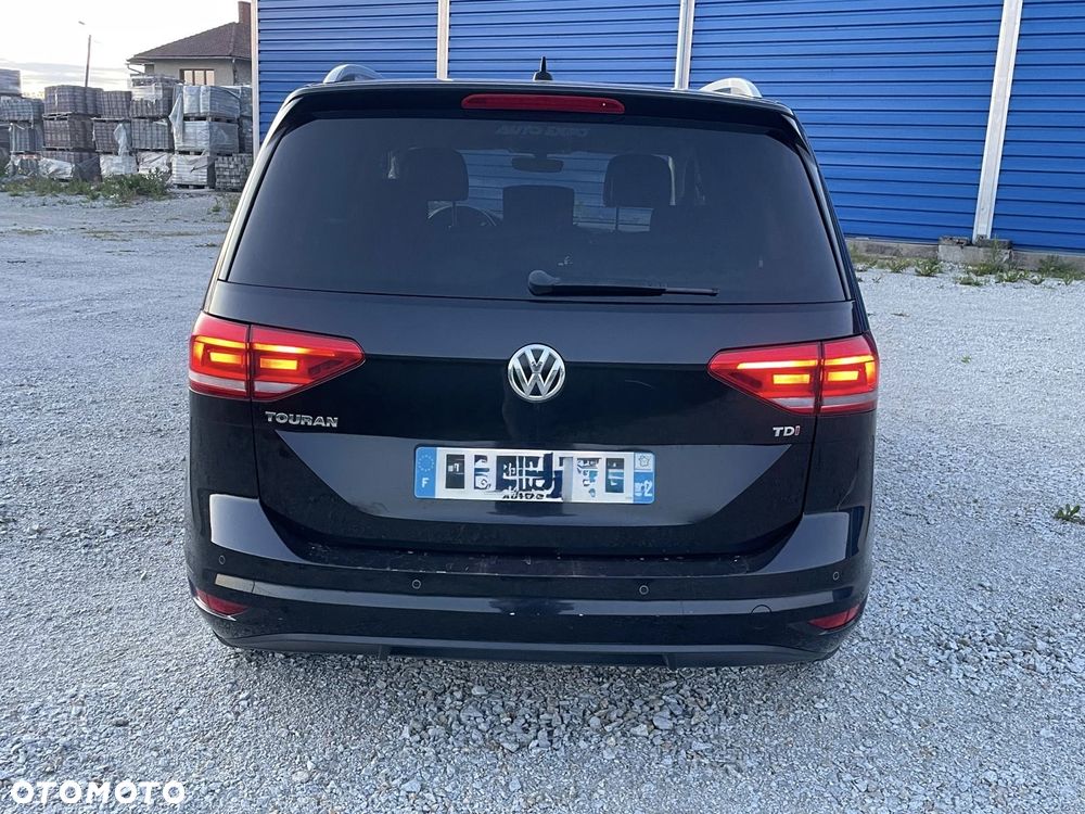 Volkswagen Touran 1.6 TDI SCR BlueMotion Technology Comfortline - 4