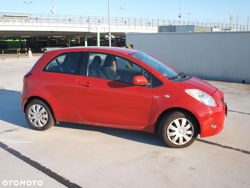 Toyota Yaris 1.4 D-4D Sol - 3